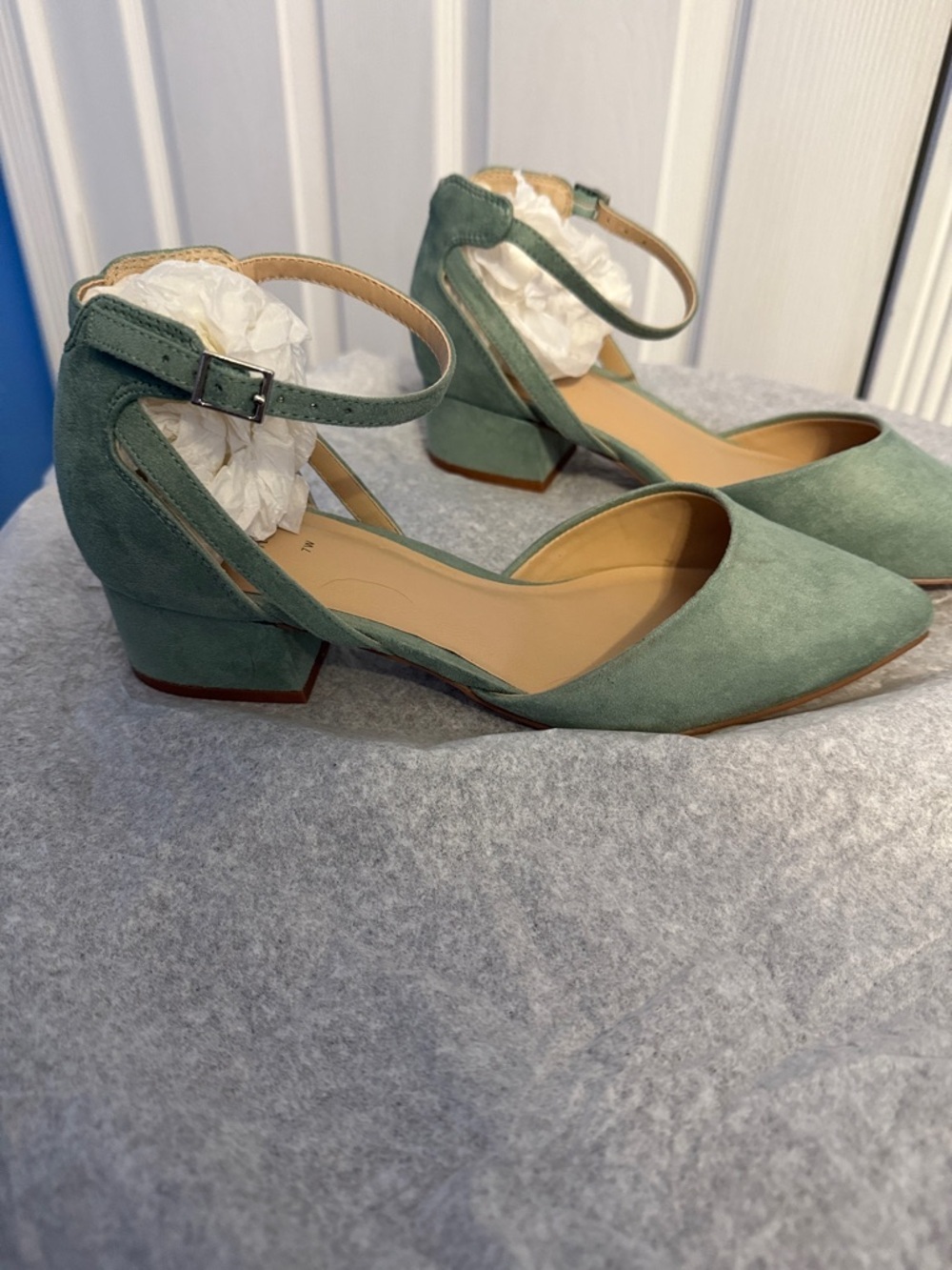 Classic MTL 1980 Women's Ankle-Strap Pointed Toe with 1”block heel in Sage Green - Picture 3 of 6